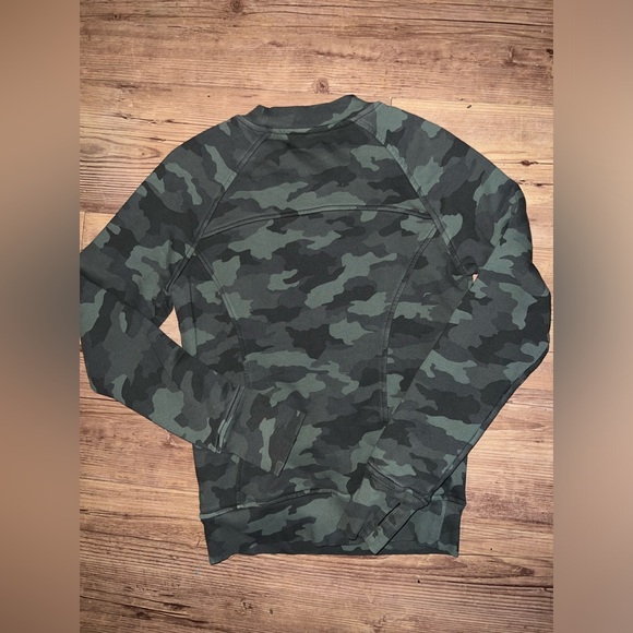 Lululemon Scuba Crew
Heritage 365 Camo Dark Olive Multi - Picture 7 of 8